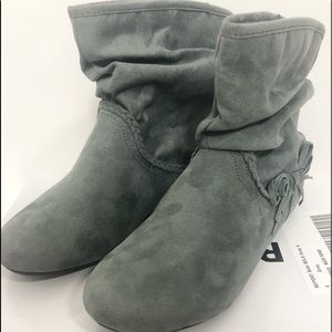 Report Kids | Bela Gray Boots